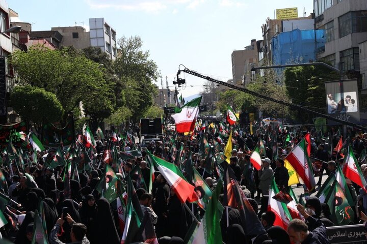 تهران در سوگ اربعین رهبر شهید + تصاویر | خیل عظیم عزادران رسیدند