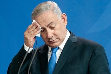 نتانیاهو در رقابت با کِرم خاکی هم شکست خورد! | عکس
