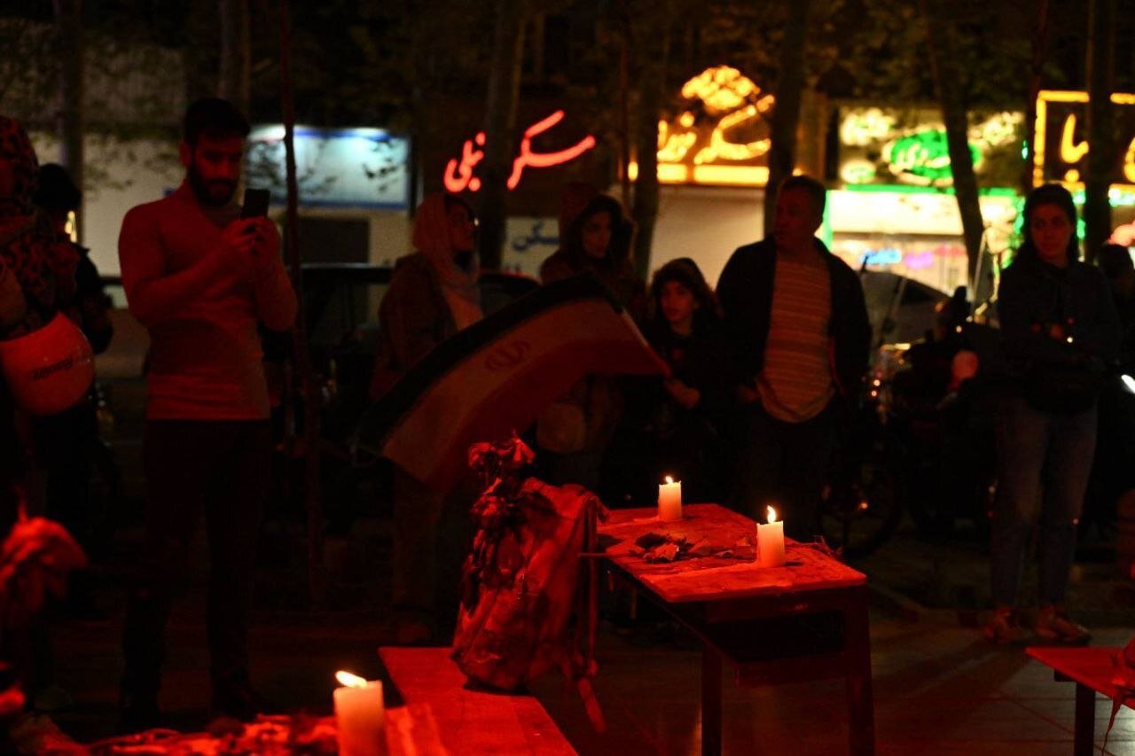برپایی کلاس مدرسه میناب در باغ فردوس