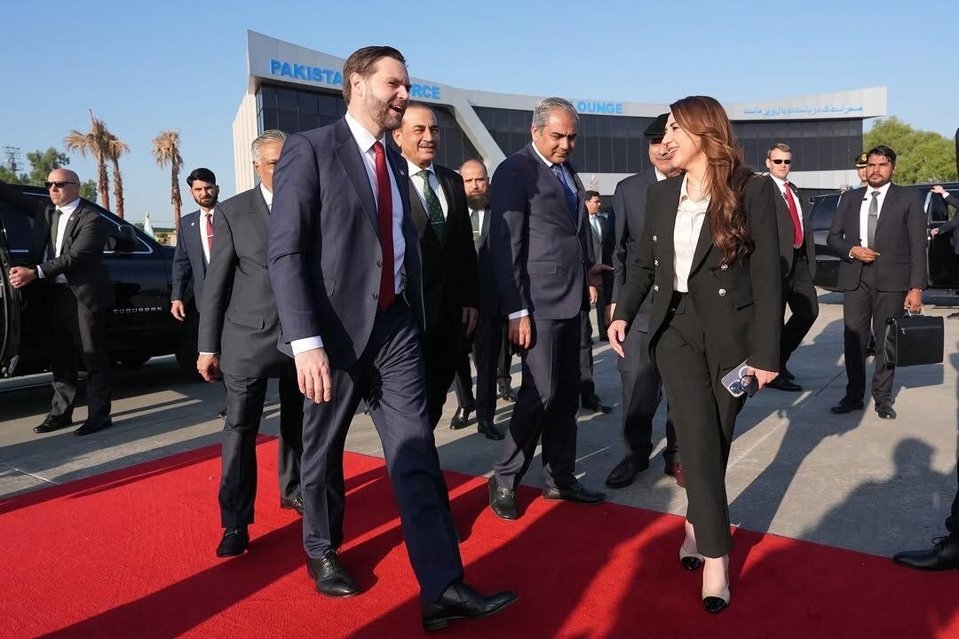 تصاویر آخرین لحظات حضور ونس و هیات امریکایی در پاکستان