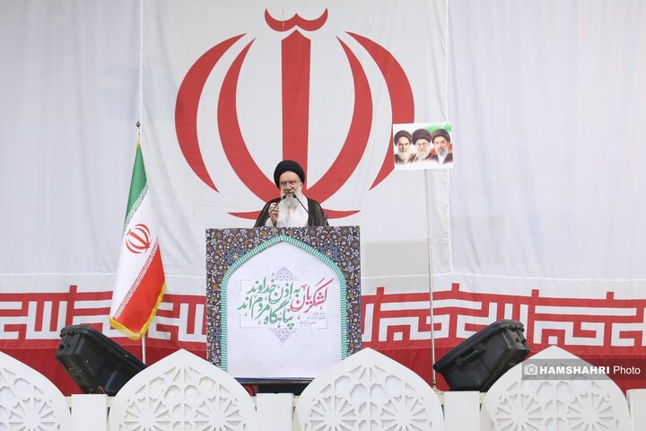 نماز جمعه تهران به امامت آیت‌الله خاتمی اقامه شد