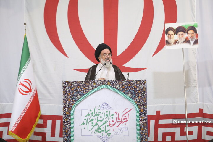نماز جمعه تهران به امامت آیت‌الله خاتمی اقامه شد