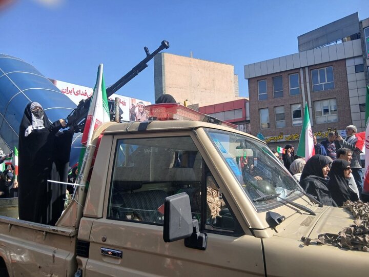 راهپیمایی بزرگ دختران جانفدای ایران