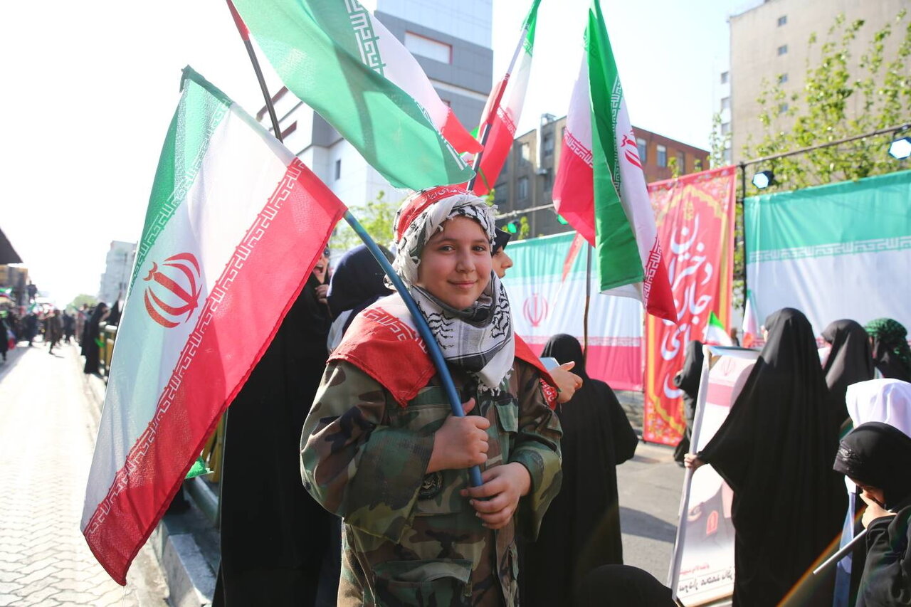 از پویش میلیونی تا بیعت خیابانی؛ روایت دختران جانفدا در قلب تهران