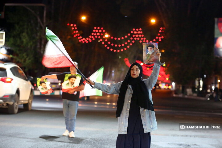 تجمع زیر پل پارک وی