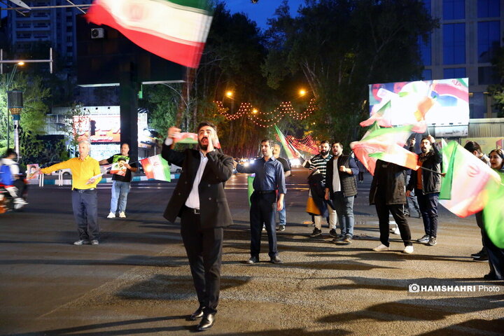 تجمع زیر پل پارک وی
