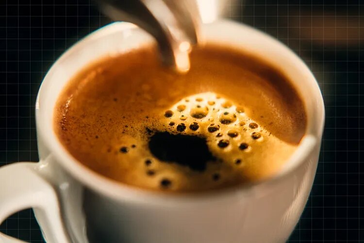 آیا بدون خواب کافی، قهوه میتواند مغز را نجات دهد؟