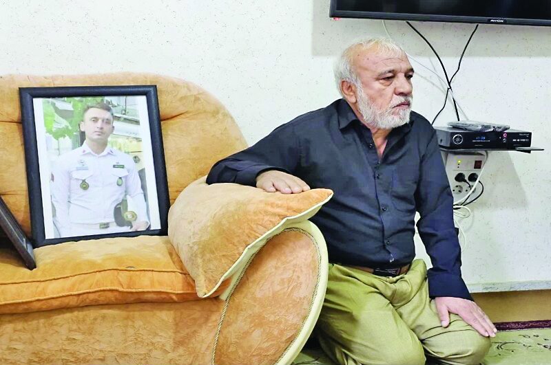 مسافران سربلند دنا | خانواده جاویدالاثر افخمی: هنوز منتظر بازگشت پسرمان هستیم | خواهر شهید صادقی: ۲ روز بعد از حمله متوجه شهادت برادرم شدیم