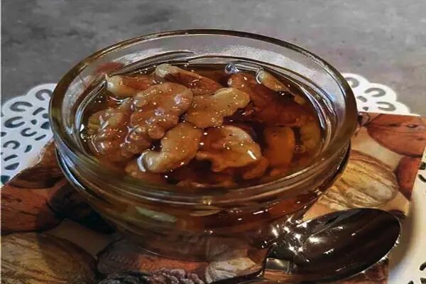 سفری به طعمهای اصیل قفقاز؛ مربای گردوی ارمنستانی