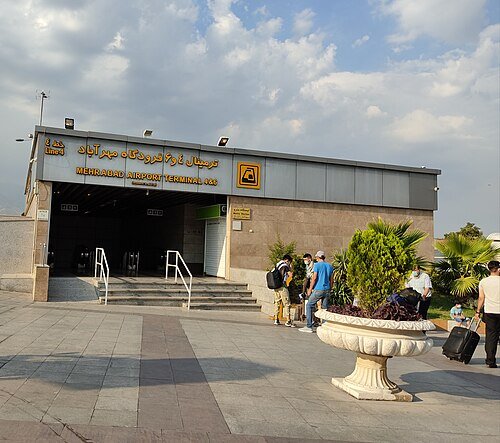 مترو مهرآباد