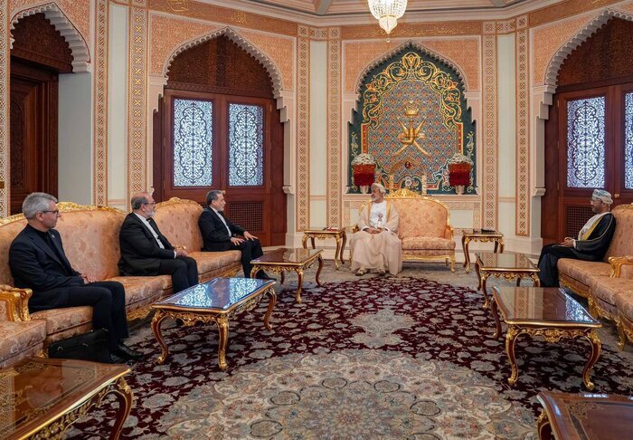 دیدار مهم عراقچی با سلطان هیثم بن طارق+ عکس | پیام پزشکیان ابلاغ شد؛ پاسخ سلطان