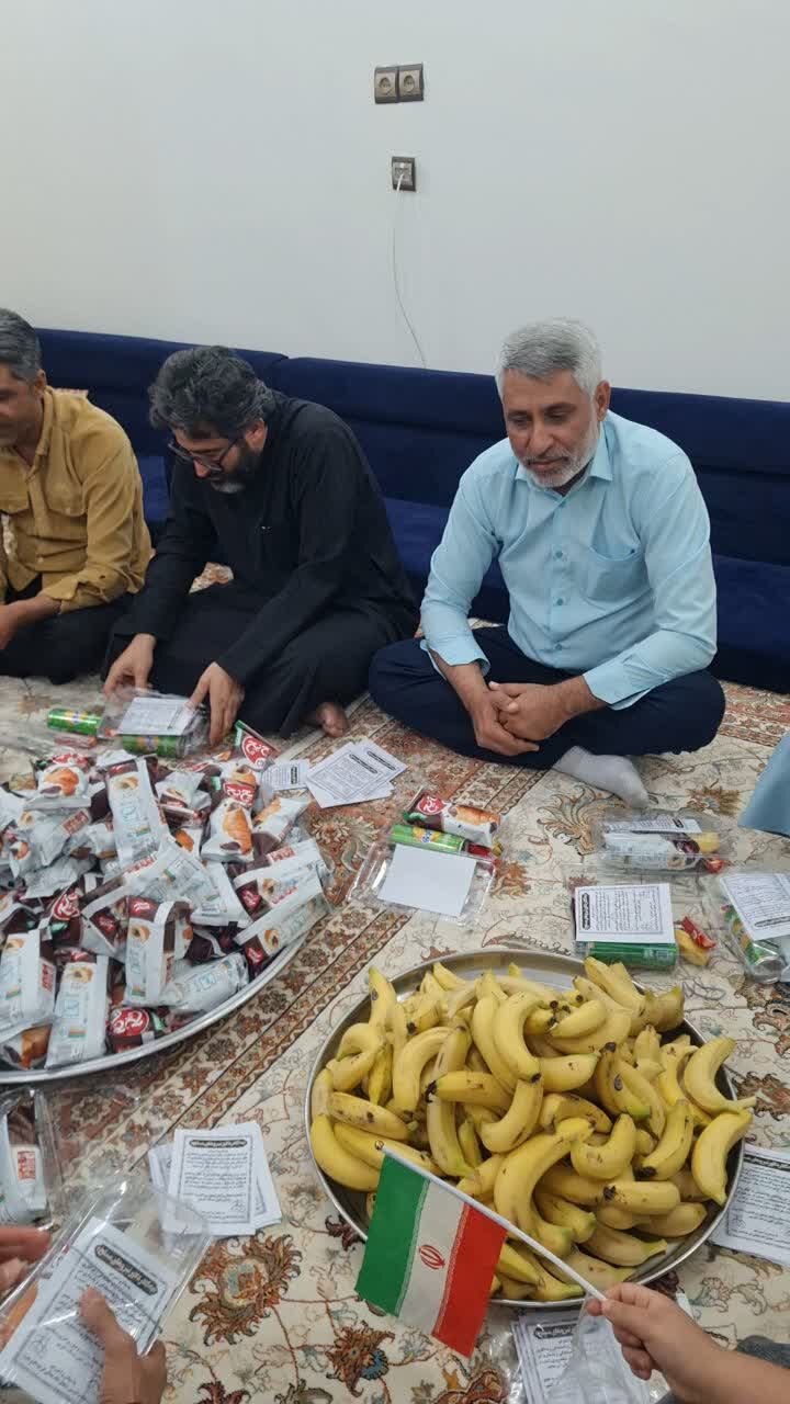 نذر ساندویج فلافل تا بسته ‌بندی میوه برای تجمعات شبانه | روایت رستورانی در حمیدیه که پای کار مقاومت است