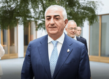 رونویسیِ دقیق سلطنت‌طلبان از منافقین