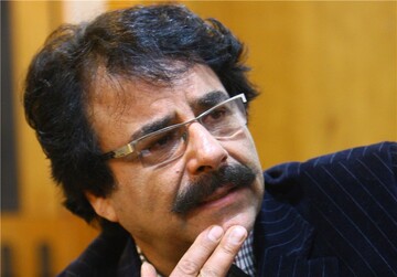 علیرضا افتخاری برای رهبر شهید آهنگ جدید خواند |‌ ببینید