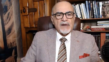 افسر سابق پهلوی علیه سلطنت‌طلبان: حمایت از قاتلان و تروریست‌ها را متوقف کنید