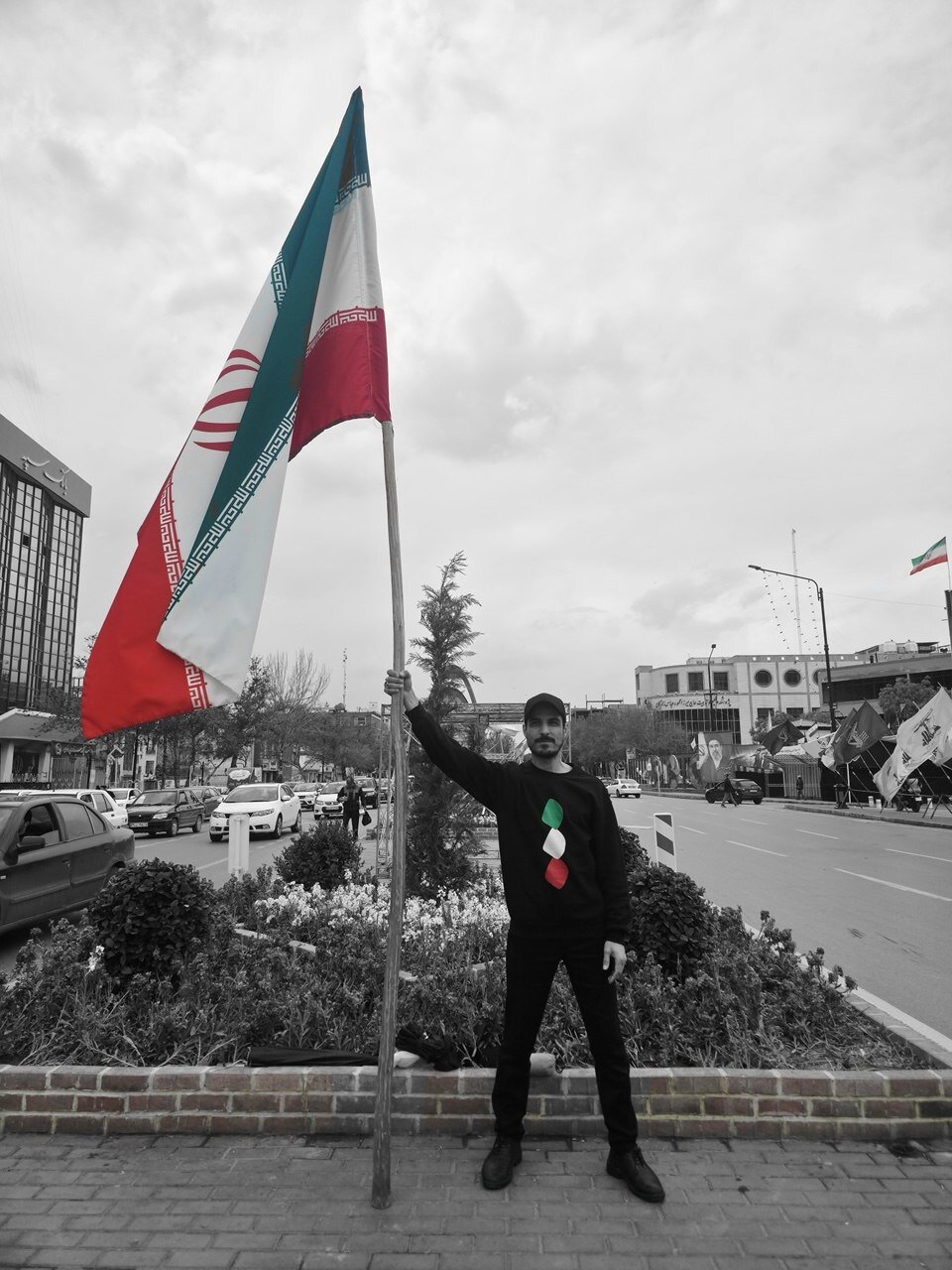 صف بازگشت به وطن | ۶۳۰ هزار ایرانی در جنگ به ایران بازگشتند
