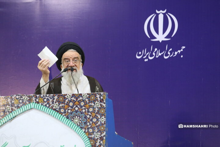نماز جمعه تهران به امامت سید احمد خاتمی اقامه شد