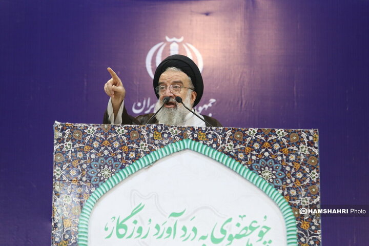 نماز جمعه تهران به امامت سید احمد خاتمی اقامه شد