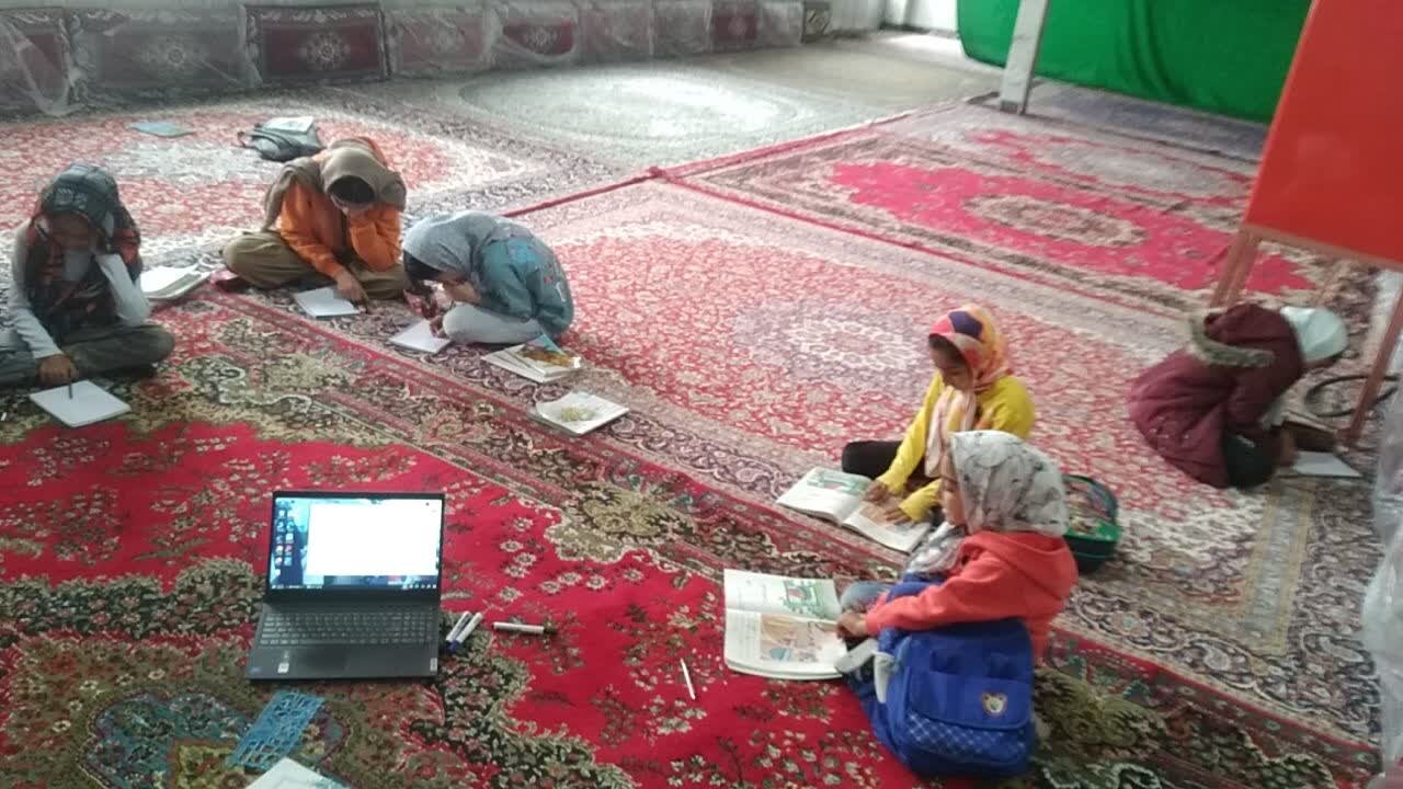 روایت کلاس درس آقا معلم روستای پشرت مازندران در روزگار جنگ تحمیلی سوم