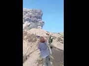 فوران آتشفشان اینگونه جان ۳ گردشگر را گرفت + ویدئو