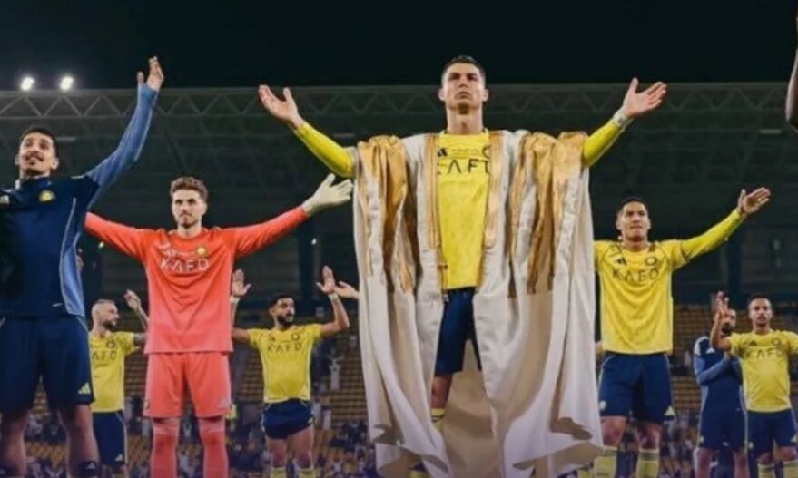 بمب لاکچری رونالدو ترکید! | گران‌ترین G کلاس جهان همرنگ پیراهن النصر شد+ عکس