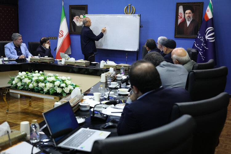 پزشکیان پای تخته رفت | تصاویر