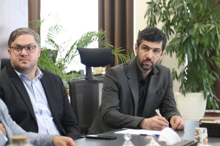 آخوندی