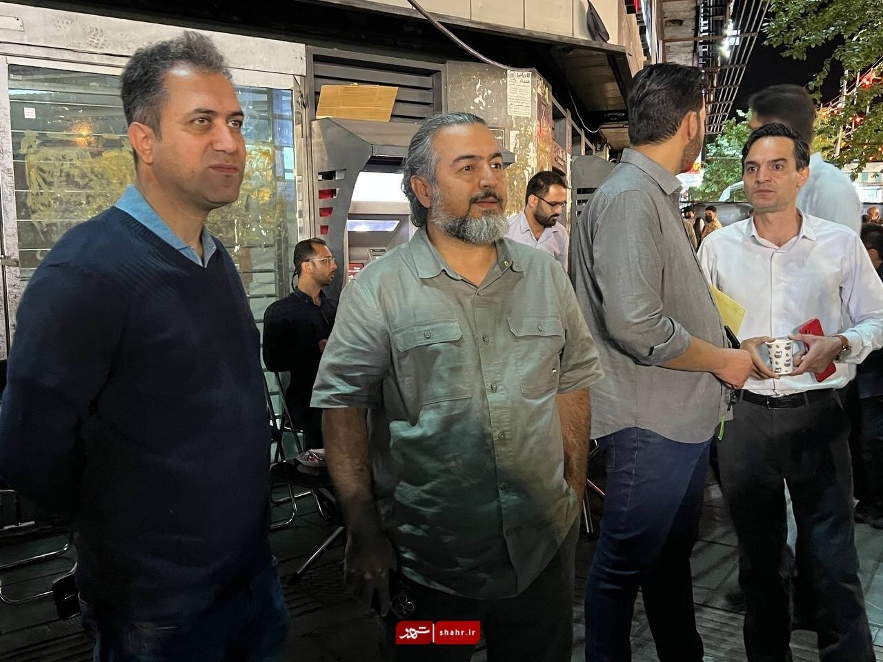 حضور پرواز همای، خواننده سرود تیم‌ملی فوتبال ایران در جام‌جهانی آمریکا/ میدان انقلاب