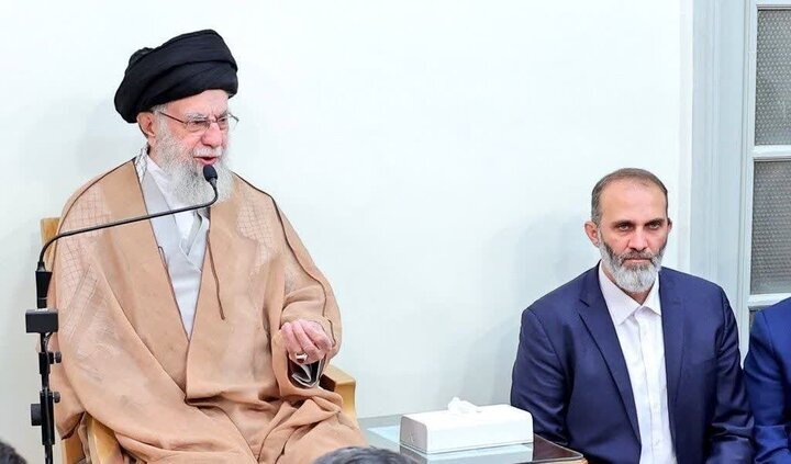 این محافظ رهبر شهید را بشناسید+ تصاویر | منزل یک محافظ رهبری چه شکلی است؟