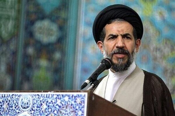 خطیب جمعه تهران: ما در حساس ترین مقطع از تاریخ خویشیم |  آمریکا میخواست امروز ایران را محو کند، اما ...