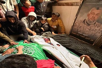مراسم تشییع باشکوه پیکر فرمانده قسام  | ببینید