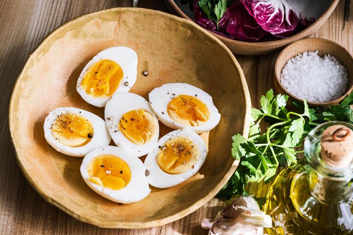 اگر هر روز تخم‌مرغ بخورید، قند خونتان چه تغییری می‌کند؟ | دیابتی‌ها تخم‌مرغ بخورند یا نه؟