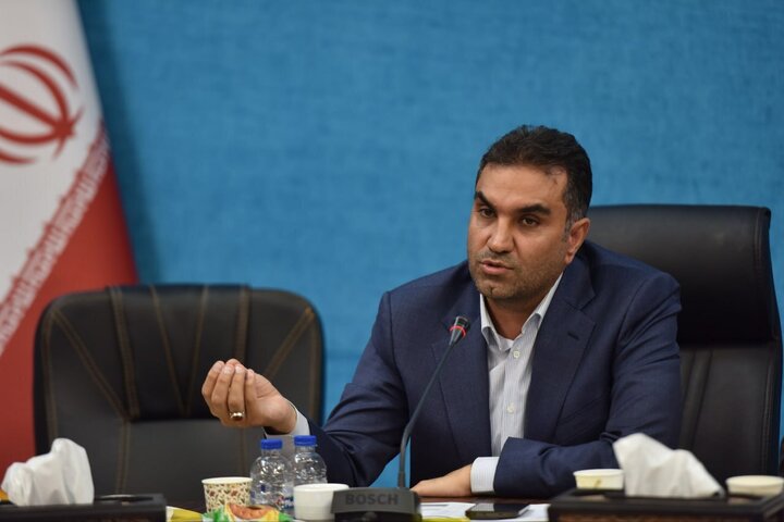 انتقاد تند نماینده مجلس از ادامه محدودیت‌ها: اگر هنوز فضای کشور امنیتی است دولت سیمکارت‌های سفید را قطع کند