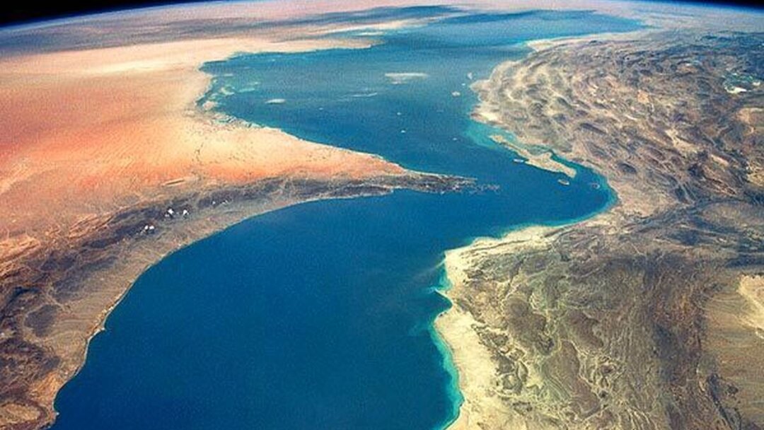 طرح جدید وزارت اقتصاد برای عبور امن از تنگه هرمز