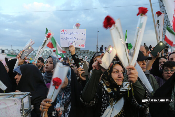 مراسم جشن پیوند ۱۱۰ زوج جان فدا در میدان آیینی امام حسین (ع)
