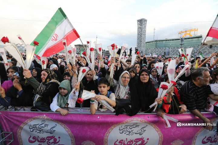 مراسم جشن پیوند ۱۱۰ زوج جان فدا در میدان آیینی امام حسین (ع)
