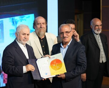 نهمین گردهمایی انجمن مجموعه‌داران ایران در موزه ملی برگزار شد |  تامین فضای مناسب برای نگهداری آثار مجموعه‌داران کشور | معرفی ۱۰ مجموعه‌دار نمونه کشور