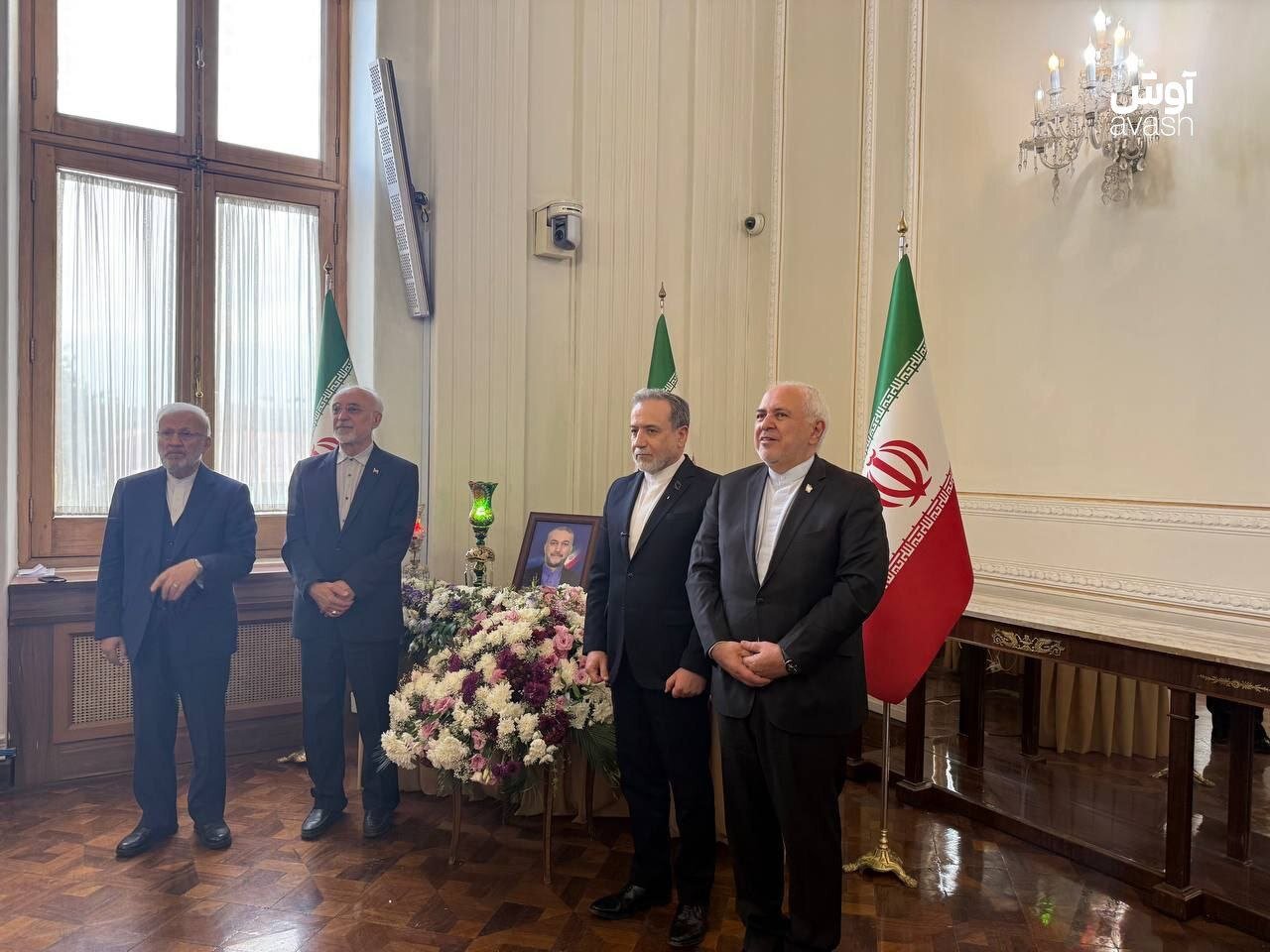عکس یادگاری وزیران خارجه سالهای گذشته | یک وزیر در این مراسم غایب بود | ببینید