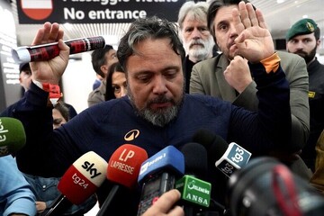 همه‌چیز وحشتناک بود | سه نفر اوباش به‌شدت ما را کتک و به چشمم مشت زدند و لگدم کردند | افرادی احتمالا دست و دنده‌هایشان شکسته بود