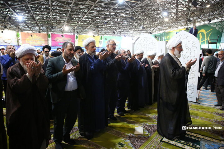 نماز جمعه تهران به امامت حجت الاسلام حاج علی اکبری