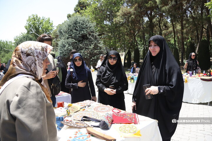 بازارچه پارک لاله