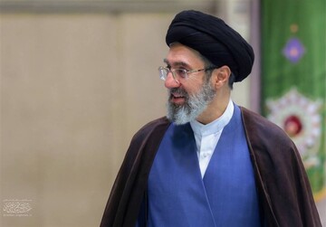انتشار تصویری جدید از آیت‌الله سید مجتبی خامنه‌ای رهبر انقلاب در پیام تصویری سید مجید موسوی