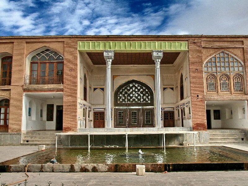 جزئیات خسارت میراث فرهنگی در کردستان در جنگ تحمیلی سوم + تصاویر قبل و بعد | آسیب به ۹ بنای تاریخی شاخص و ۴ بنای ثبت ملی شده در سنندج