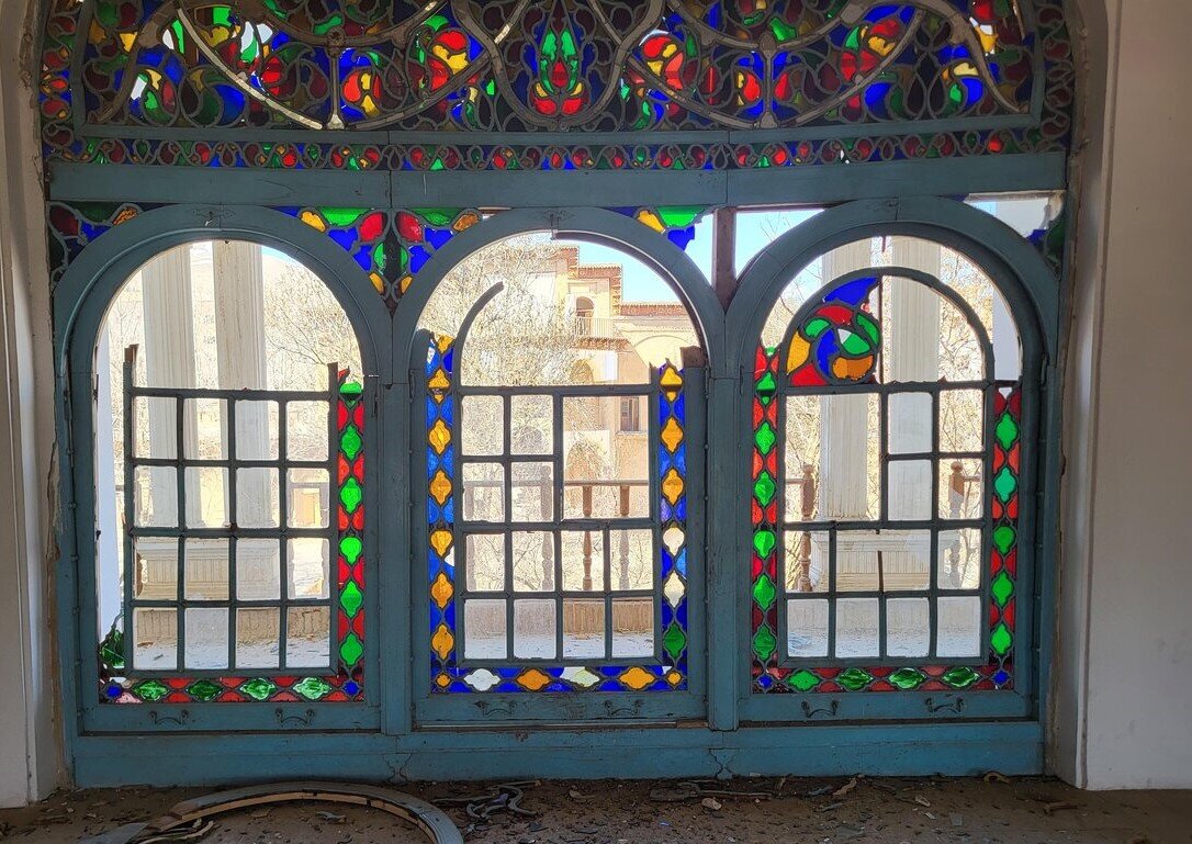 جزئیات خسارت میراث فرهنگی در کردستان در جنگ تحمیلی سوم + تصاویر قبل و بعد | آسیب به ۹ بنای تاریخی شاخص و ۴ بنای ثبت ملی شده در سنندج