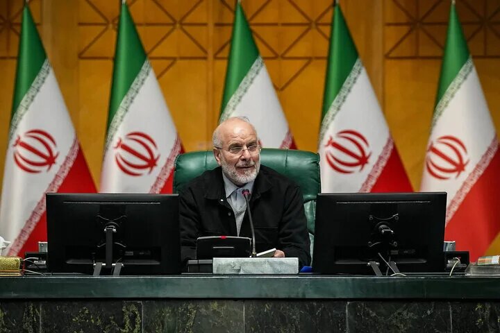تغییرات چهره قالیباف؛ آلبوم عکسهای کمتر دیدهشده از رئیس مجلس