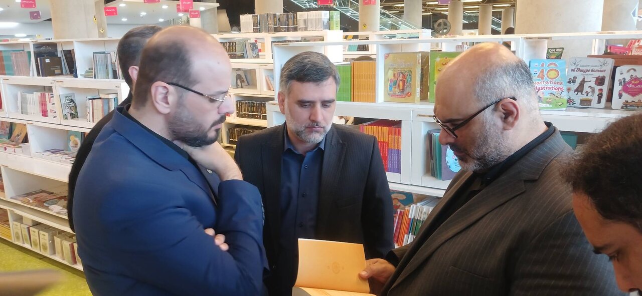 باغ کتاب به کانون تعامل فرهنگی خانواده‌ها بدل شده است