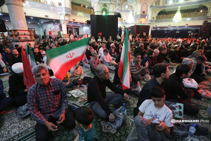 مراسم یادبود شهدای خانواده رهبر انقلاب در حرم عبدالعظیم(ع)