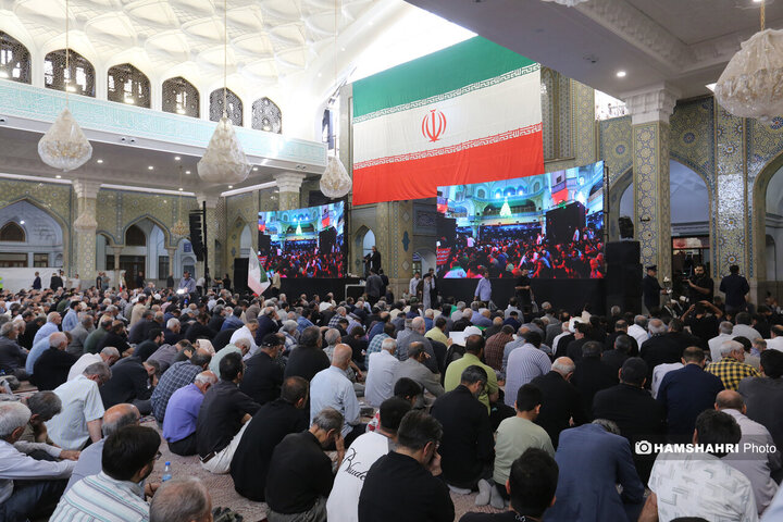 مراسم یادبود شهدای خانواده رهبر انقلاب در حرم عبدالعظیم(ع)