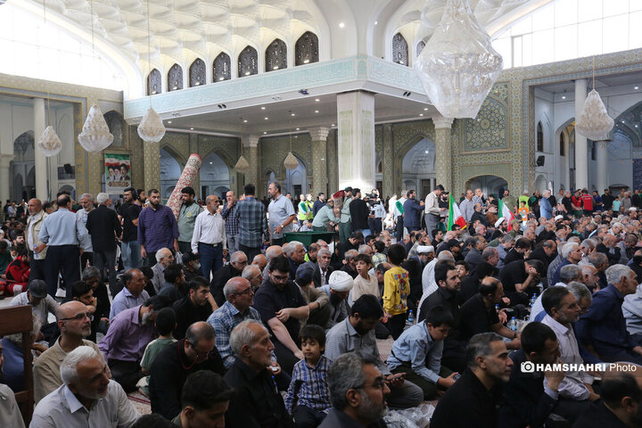 مراسم یادبود شهدای خانواده رهبر انقلاب در حرم عبدالعظیم(ع)