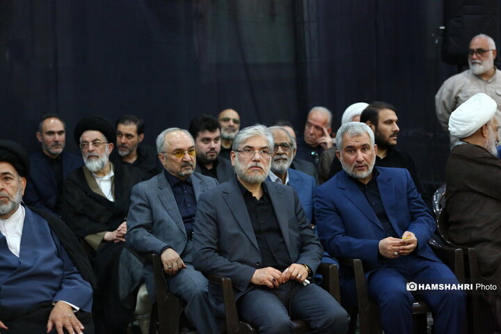 مراسم یادبود شهدای خانواده امام شهید و رهبرمعظم انقلاب  در حرم عبدالعظیم حسنی(ع)